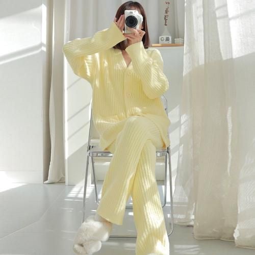 【グラシア】 ルームウェア モコモコ パジャマ 部屋着 シック シルエット シンプル セットアップ ふんわり ベーシック ポケット付き すっきり リブ編み 大人 ピンク イエロー ホワイト フリーサイ 【グラシア】 ルームウェア モコモコ パジャマ 部屋着 シック シルエット シンプル セットアップ ふんわり ベーシック ポケット付き すっきり リブ編み 大人 ピンク イエロー ホワイト フリーサイ