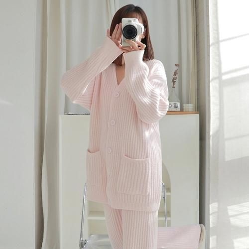 【グラシア】 ルームウェア モコモコ パジャマ 部屋着 シック シルエット シンプル セットアップ ふんわり ベーシック ポケット付き すっきり リブ編み 大人 ピンク イエロー ホワイト フリーサイ 【グラシア】 ルームウェア モコモコ パジャマ 部屋着 シック シルエット シンプル セットアップ ふんわり ベーシック ポケット付き すっきり リブ編み 大人 ピンク イエロー ホワイト フリーサイ