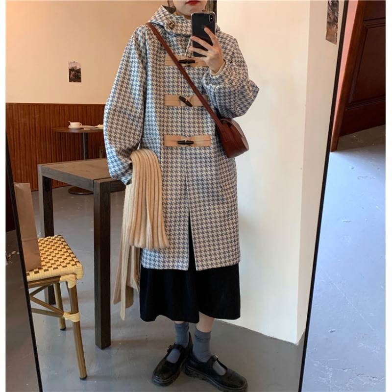 アウター コート レディース ダッフルコート 長袖 青 水色 白 千鳥格子 フード付き ミドル丈 大人カラー かわいい おしゃれ 大人女子 こなれ感 お洒落 個性的 存在感 10代 20代 30代
