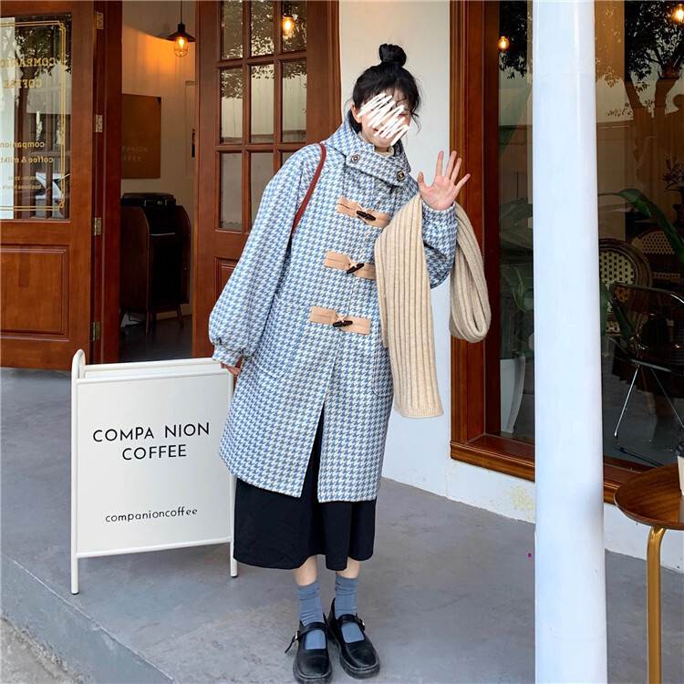 アウター コート レディース ダッフルコート 長袖 青 水色 白 千鳥格子 フード付き ミドル丈 大人カラー かわいい おしゃれ 大人女子 こなれ感 お洒落 個性的 存在感 10代 20代 30代