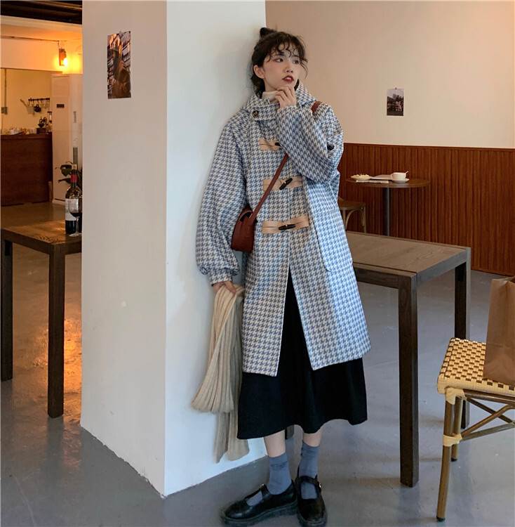 アウター コート レディース ダッフルコート 長袖 青 水色 白 千鳥格子 フード付き ミドル丈 大人カラー かわいい おしゃれ 大人女子 こなれ感 お洒落 個性的 存在感 10代 20代 30代