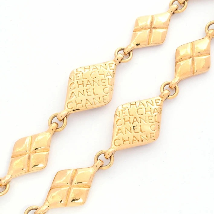 シャネル マドモアゼル スクエア ゴールドカラー 【ネックレス】 シャネル マドモアゼル スクエア ゴールドカラー 【ネックレス】