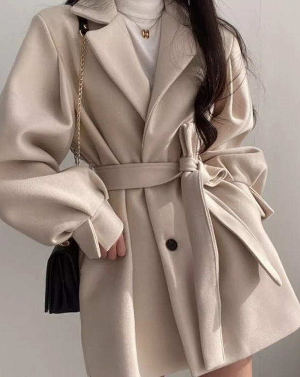 レディース ジャケット コート アウター 上着 ウール 羽織 前開き 長袖 ボリューム袖 萌袖 Vネック 襟付き ウエストマーク ウエストリボン ふわふわ ふっくら ハイウエスト 伸縮性 ボタン レディース ジャケット コート アウター 上着 ウール 羽織 前開き 長袖 ボリューム袖 萌袖 Vネック 襟付き ウエストマーク ウエストリボン ふわふわ ふっくら ハイウエスト 伸縮性 ボタン