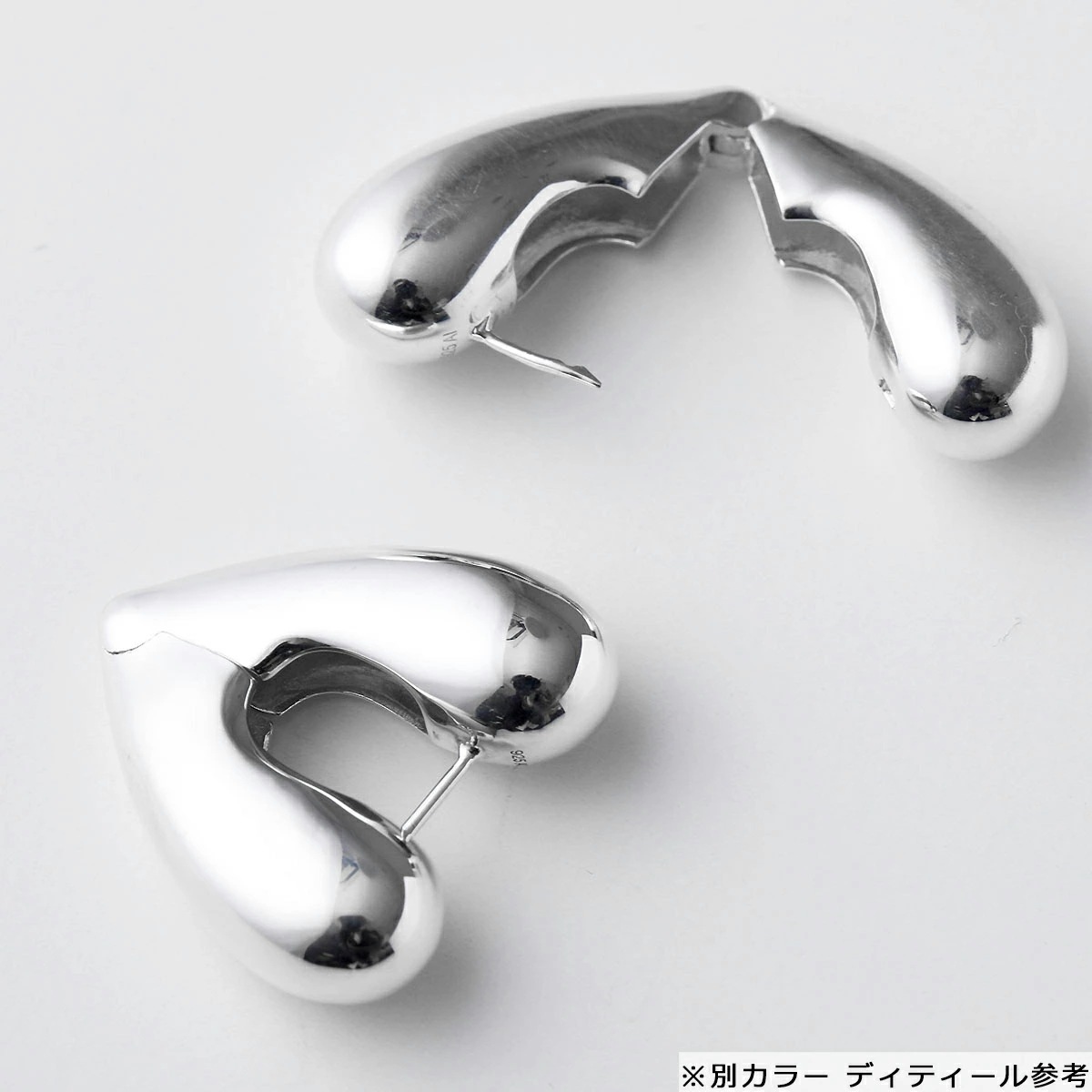 ANNIKA INEZ アニカイネズ ピアス Heart Hoops Lrg E926-LRG レディース ハート フープ アクセサリー ゴールド ANNIKA INEZ アニカイネズ ピアス Heart Hoops Lrg E926-LRG レディース ハート フープ アクセサリー ゴールド