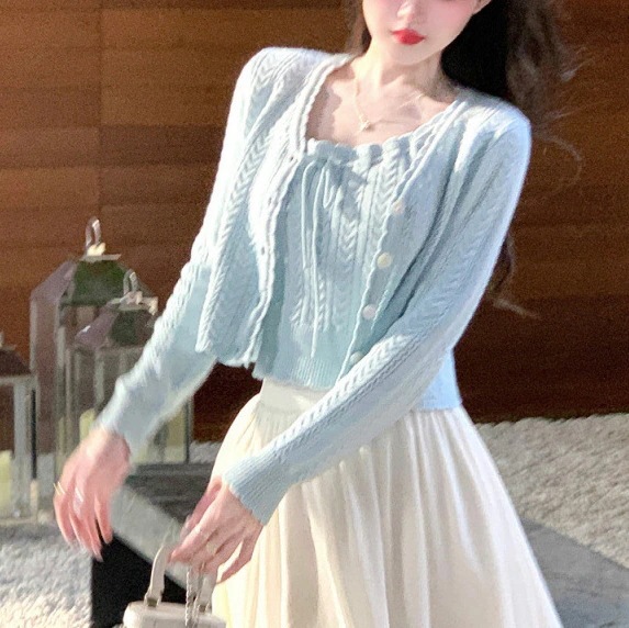 ハイエンドのカスタマイズ-ブルーニットカーディガン2024春と秋の新しいスタイルの優しいスタイルの衣装一式ベストスーツ2点セット