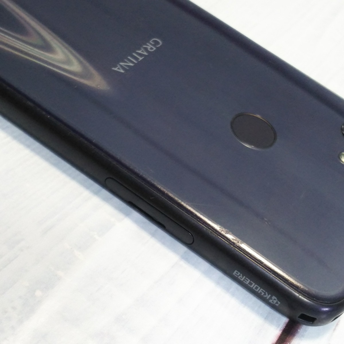 【送料無料】au GRATINA KYV48 ブラック 本体 白ロム SIMロック解除済み SIMフリー 480681