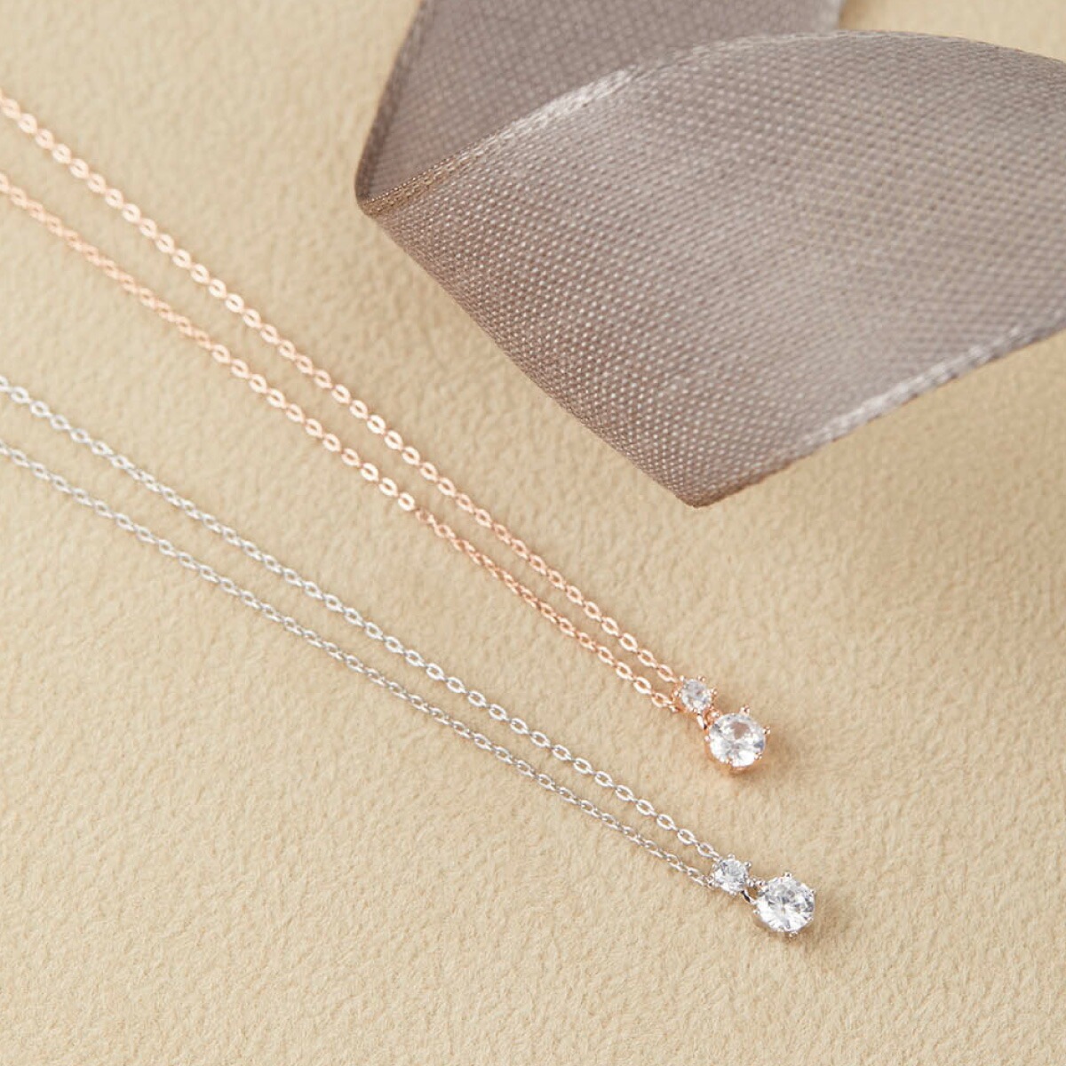 ネックレス レディース シルバー925製 キュービックジルコニア 2粒 2石 シンプル ネックレス レディース シルバー925製 キュービックジルコニア 2粒 2石 シンプル
