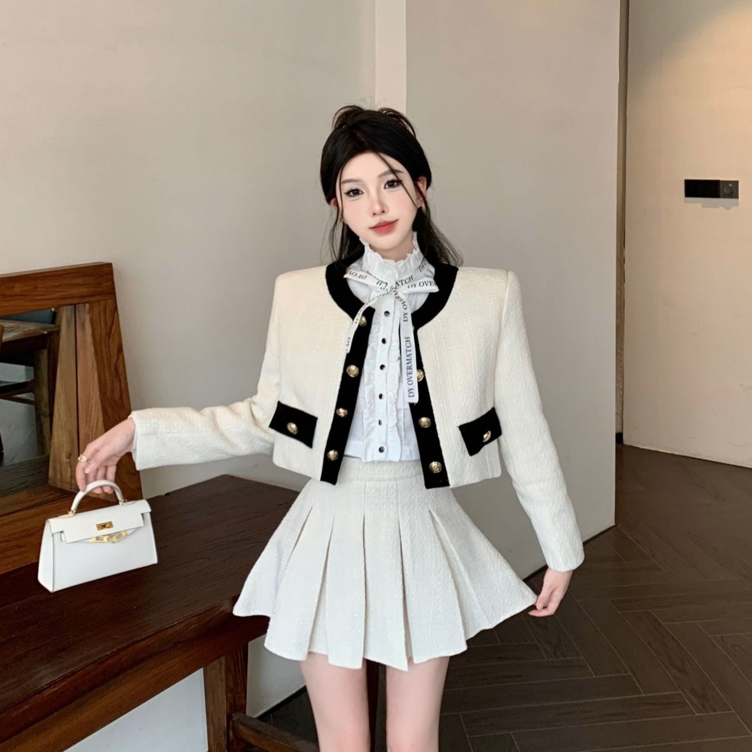 秋冬レディースシスタースーツ小さめツイードコントラストショートコート年齢軽減スカート2点セット 秋冬レディースシスタースーツ小さめツイードコントラストショートコート年齢軽減スカート2点セット