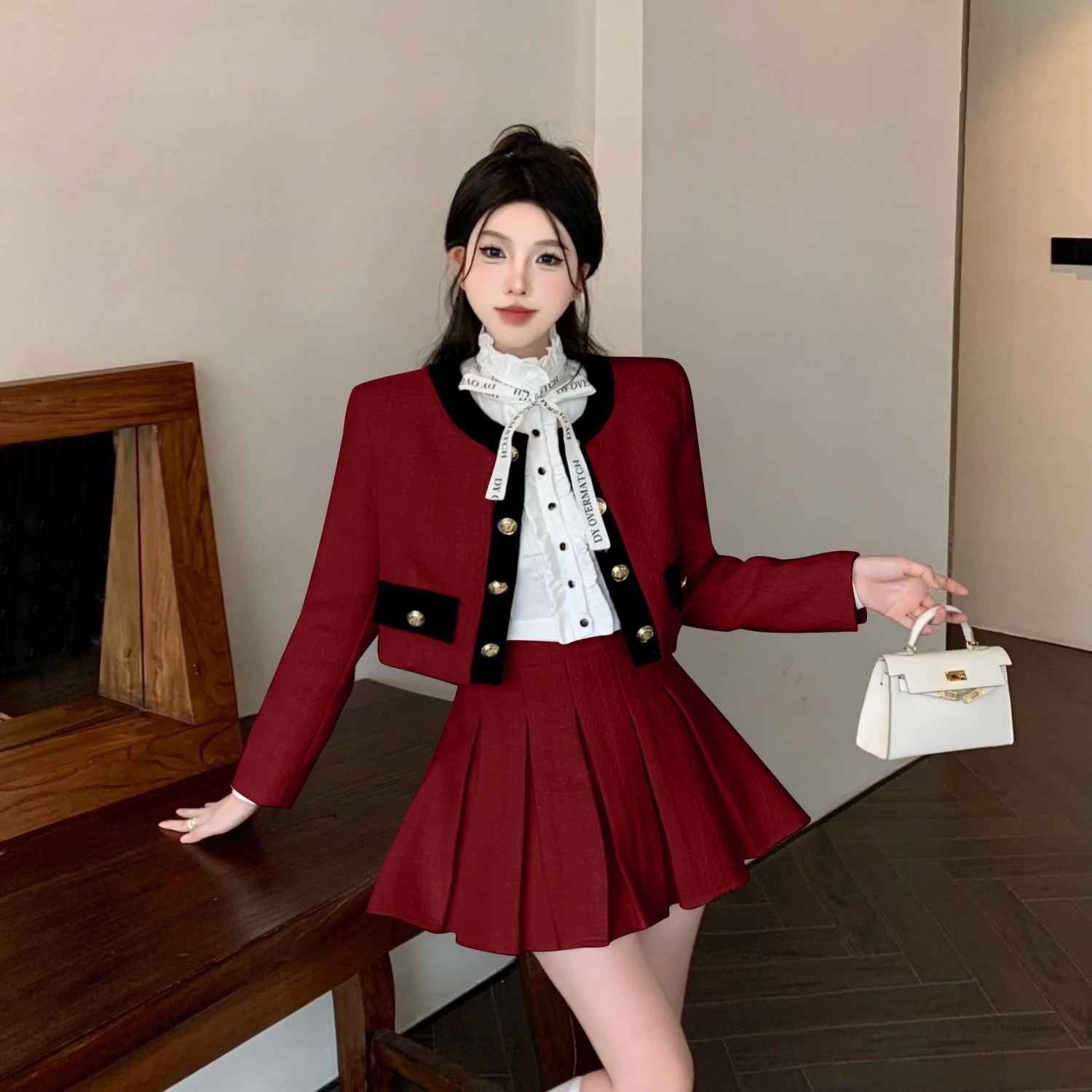 秋冬レディースシスタースーツ小さめツイードコントラストショートコート年齢軽減スカート2点セット 秋冬レディースシスタースーツ小さめツイードコントラストショートコート年齢軽減スカート2点セット