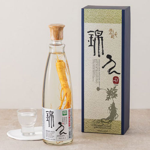 Qoo10] 【メーカー変更】 錦山人参酒 720ml