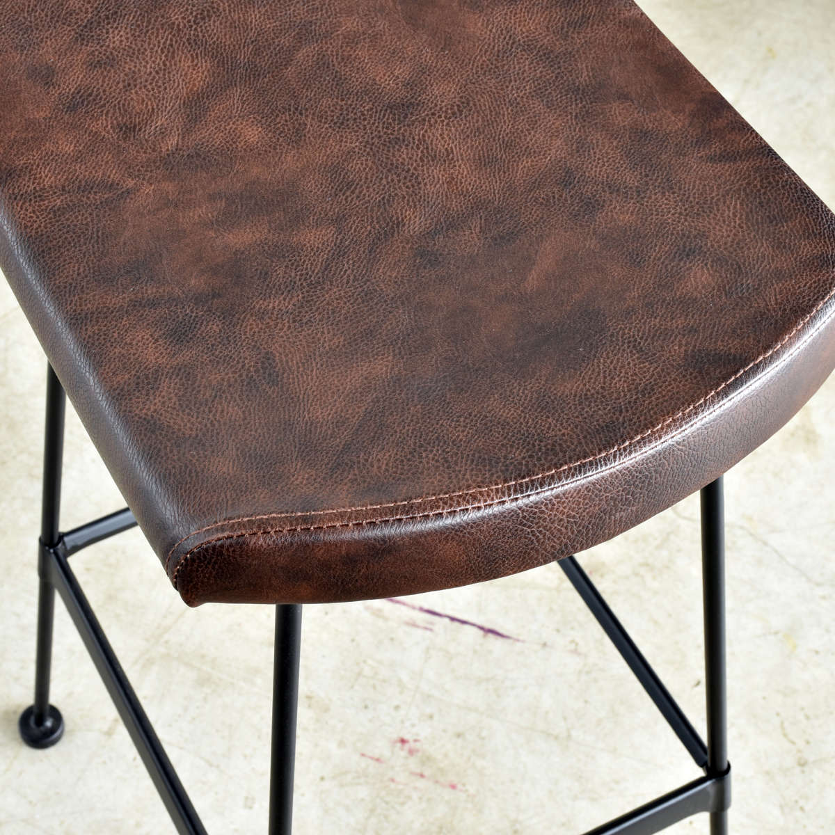 カウンタチェア シンプル 天然皮革調 スタイリッシュ ハイチェア バーチェア チェア 椅子 完成品 レザー調 背もたれなし スチール脚 カウンタチェア シンプル 天然皮革調 スタイリッシュ ハイチェア バーチェア チェア 椅子 完成品 レザー調 背もたれなし スチール脚