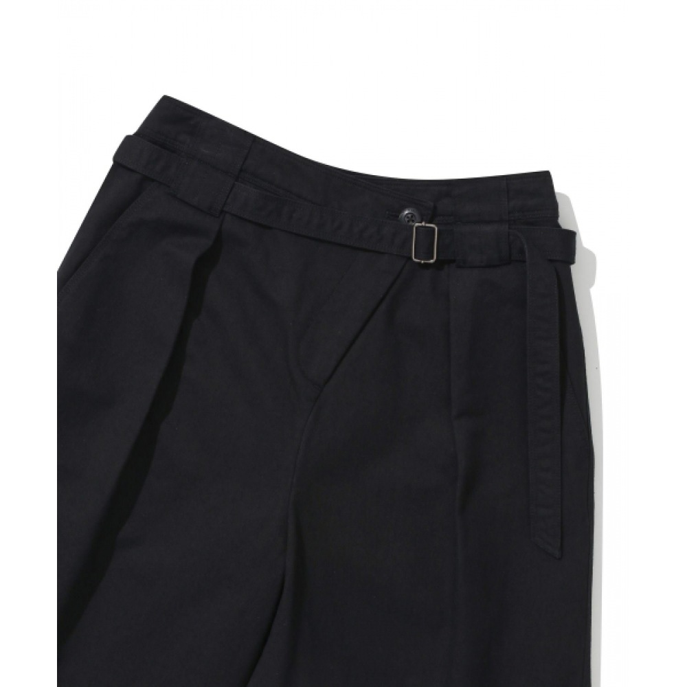 COVERNAT 女性用バミューダショーツブラック COVERNAT 女性用バミューダショーツブラック