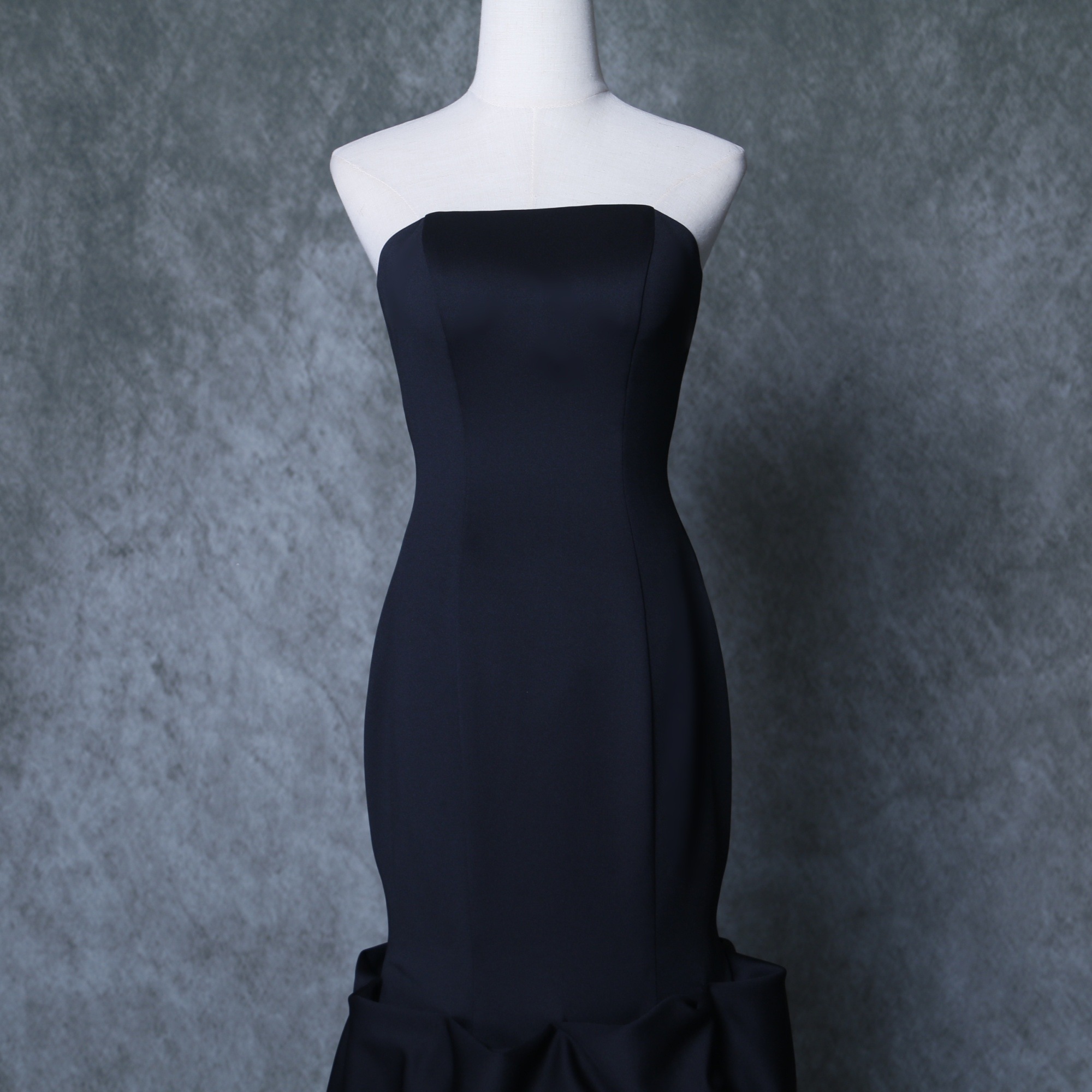 エレガント パーティードレス ブラック ベアトップ デザイン感 マーメイドライン ラッフルフリル 合コン/デート エレガント パーティードレス ブラック ベアトップ デザイン感 マーメイドライン ラッフルフリル 合コン/デート