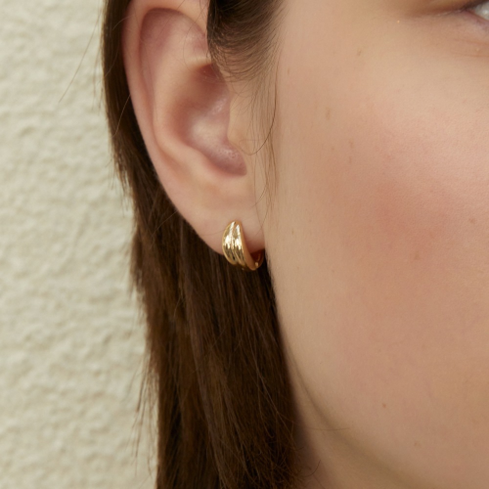 LUNNE 14k グラムウェーブワンタッチリングピアス 14k ゴールド #LFE24 LUNNE 14k グラムウェーブワンタッチリングピアス 14k ゴールド #LFE24