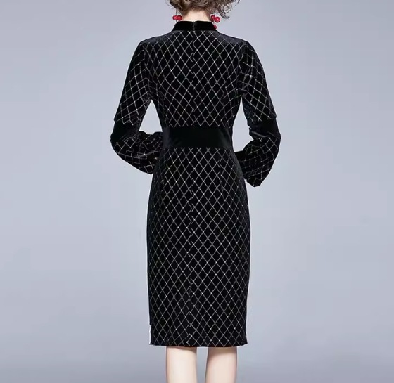 レディース ワンピース プルオーバー ドレス ミモレ 長袖 ボリューム袖 ランタンスリーブ ラウンドネック りぼんタイ Aライン フェミニン ウエストマーク ハイウエスト 切り替えデザイン ベルベット レディース ワンピース プルオーバー ドレス ミモレ 長袖 ボリューム袖 ランタンスリーブ ラウンドネック りぼんタイ Aライン フェミニン ウエストマーク ハイウエスト 切り替えデザイン ベルベット