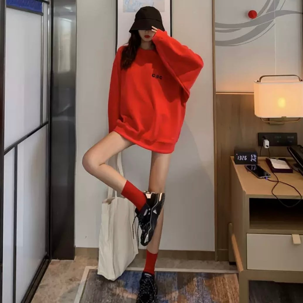 トップス シンプル パーカー フードなし トレーナー スウェット 袖あり 長袖 ドロップショルダー 萌袖 Uネック ラウンドネック クルーネック ストレート 可愛い シンプル カジュアル おしゃれ トップス シンプル パーカー フードなし トレーナー スウェット 袖あり 長袖 ドロップショルダー 萌袖 Uネック ラウンドネック クルーネック ストレート 可愛い シンプル カジュアル おしゃれ