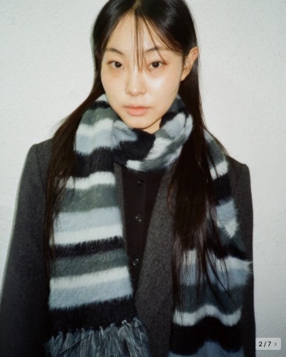 IUGAMAKARAS】Striped Hairy Bold Muffler