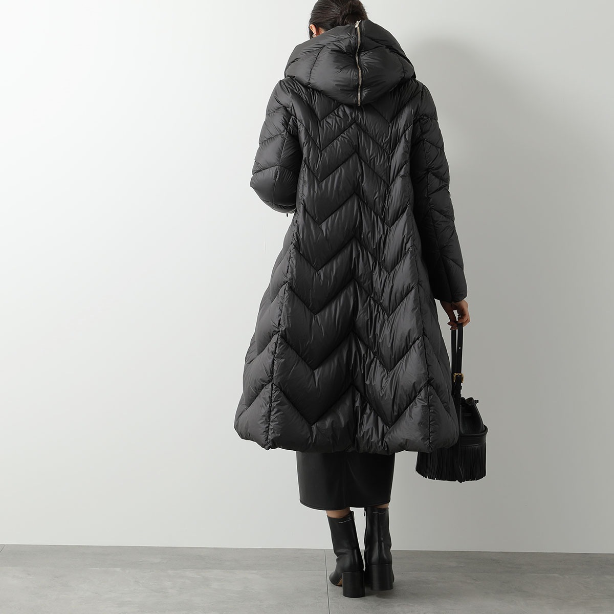 VLAB Laboratorio N.5 ヴィラボ ダウンコート MOOD FW36602 704 レディース フード付き フロッキープリント キルティング 1 VLAB Laboratorio N.5 ヴィラボ ダウンコート MOOD FW36602 704 レディース フード付き フロッキープリント キルティング 1