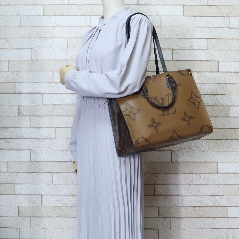 ルイヴィトン オンザゴーMM モノグラムジャイアント ショルダーバッグ モノグラムリバース M45321 ブラウン LOUIS VUITTON 中古