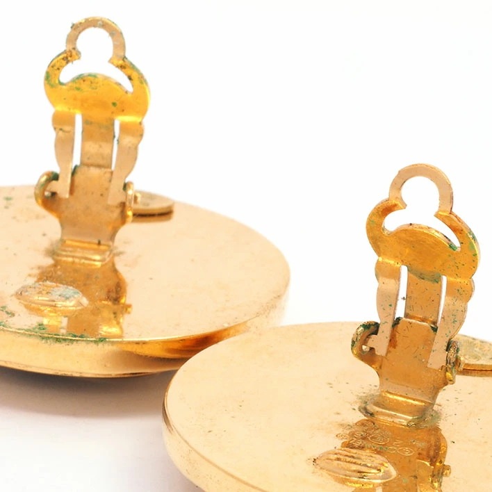 シャネル ココマーク エンボステクスチャー ラウンド ブラック クリップタイプ 【イヤリング】 シャネル ココマーク エンボステクスチャー ラウンド ブラック クリップタイプ 【イヤリング】