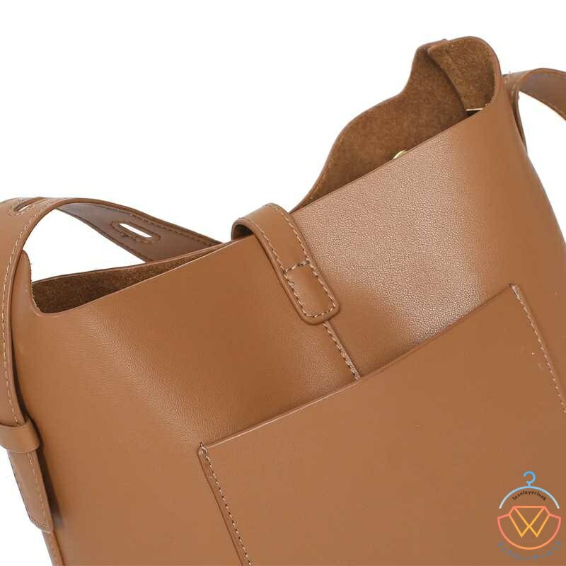 ショルダーバッグ牛革 トートバッグ 2way 本革 レディース バックレザー bag 鞄 ハンドバッグ 大容量 春新作 バッグ 旅行 通勤 通学 おでかけ 大人 女性