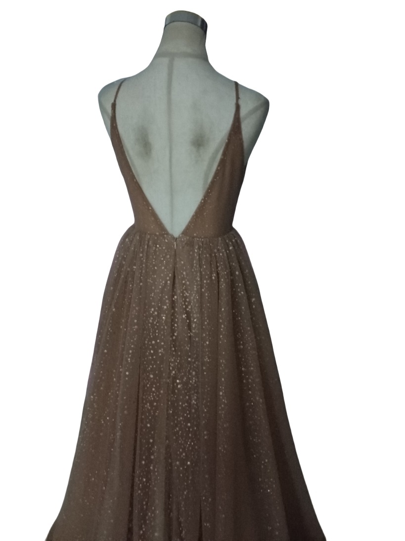 カラードレス シャンパン色 Vネック キャミソール キラキラチュール 優雅なシルエット