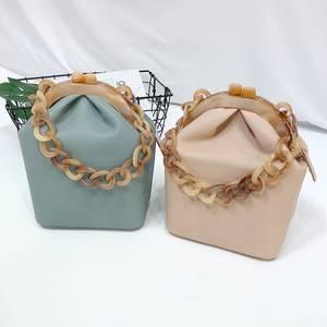 バッグ　パステル がま口 ショルダー トート かわいい 収納 便利 シンプル カジュアル おしゃれ 大人 女子 モダン オールシーズン レディース 女性 お出かけ デート お買い物 普段使い 春