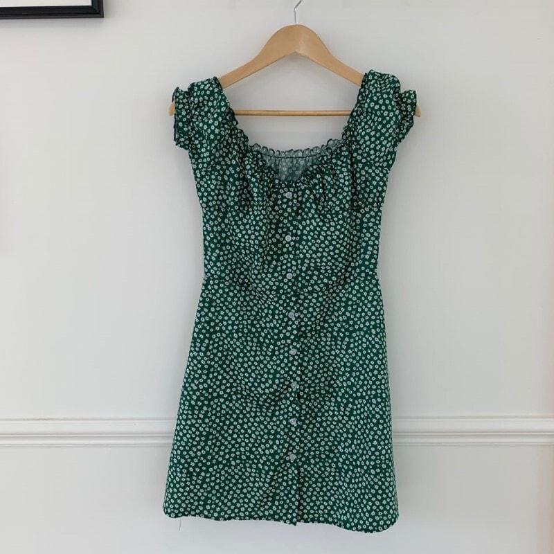 ワンピース 半袖 春 夏 かわいい aライン Aライン フレア フレアスカート ミニ丈 ショート丈 膝上 フリル袖 パフスリーブ 萌袖 Vネック スリム タイト 細身 ストレート Aライン スマート billgavett.com