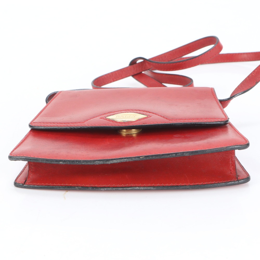 ヴィンテージ クロスボディ ゴールド 金具 レザー ショルダーバッグ 斜め掛け ハンド トート レディース ERE CP12-2 中古 ヴィンテージ クロスボディ ゴールド 金具 レザー ショルダーバッグ 斜め掛け ハンド トート レディース ERE CP12-2 中古