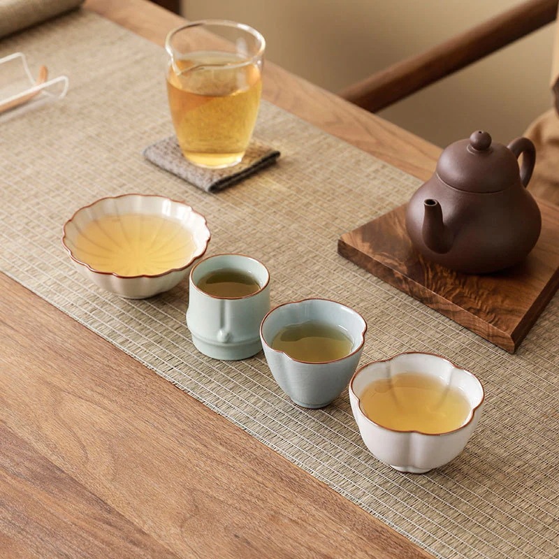 故宮文化創意四君子茶碗セット陶器梅蘭竹菊茶碗セット如窯名人茶碗誕生日プレゼント 故宮文化創意四君子茶碗セット陶器梅蘭竹菊茶碗セット如窯名人茶碗誕生日プレゼント