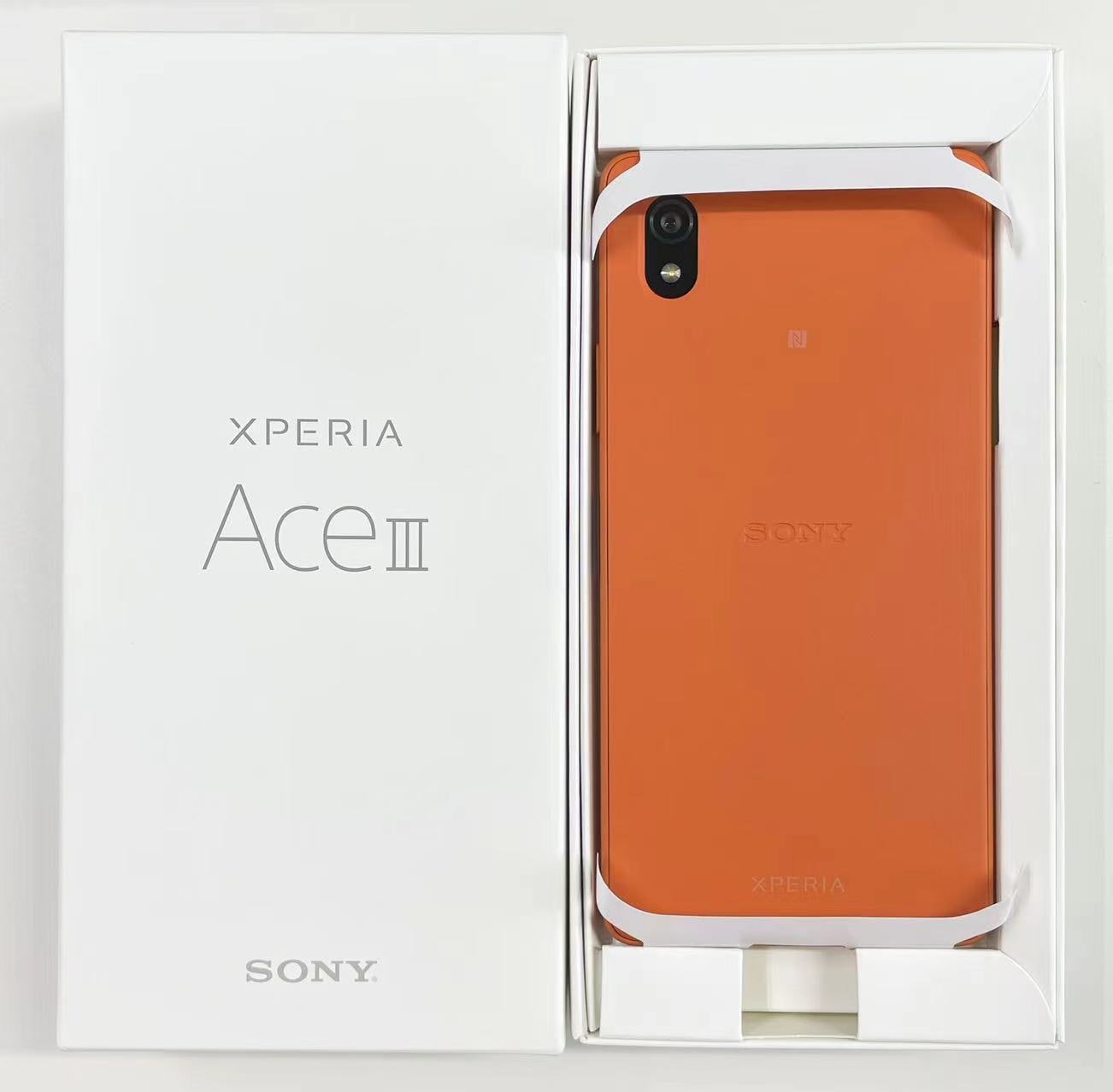 【通販激安】未開封品　peria Ace III ブリックオレンジ 64 GB docomo スマートフォン本体