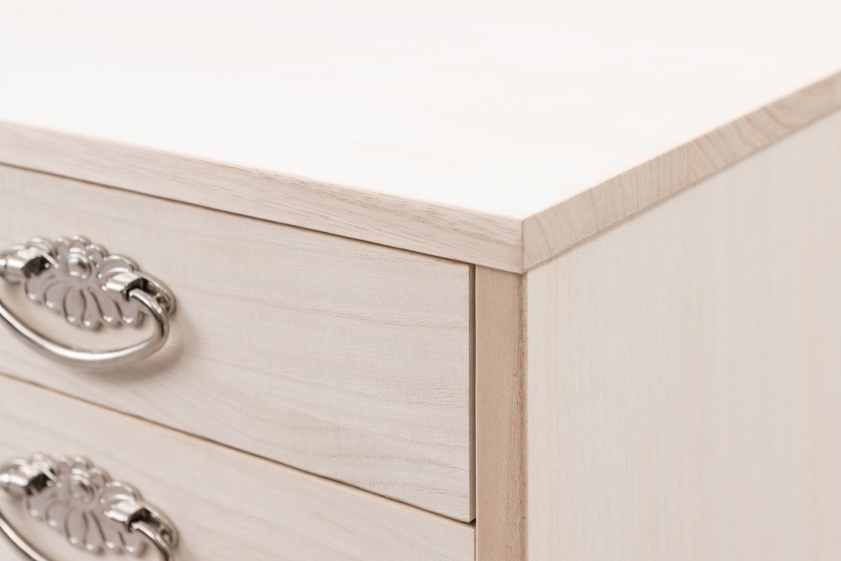 桐タンス 幅99.5cm 6段 シルバー金具 キャスター付 日本製 桐 たんす チェスト 収納 完成品 天然木 国産 家具 積み重ね 引き出し 六段 生地仕上げ たとう紙が入る 木製 シンプル 桐タンス 幅99.5cm 6段 シルバー金具 キャスター付 日本製 桐 たんす チェスト 収納 完成品 天然木 国産 家具 積み重ね 引き出し 六段 生地仕上げ たとう紙が入る 木製 シンプル