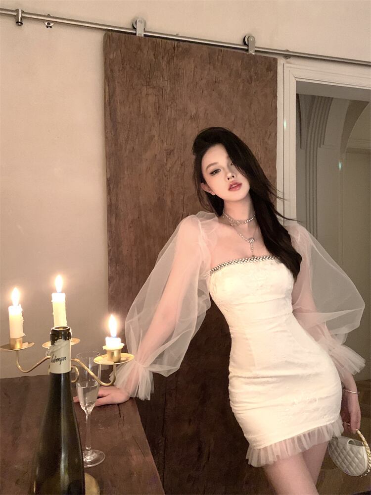 ワンピース ドレス レディース ミニ ショート ランタンスリーブ ワンショルダー ペプラム チュール フリル 透け感 シースルー かわいい 大人可愛い きれいめ シンプル 上品 レトロ こなれ感 ガー