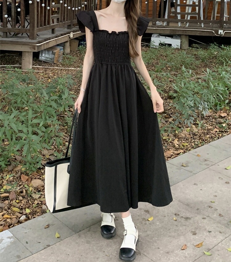 胸元 シャーリング ワンピース 白ワンピース 黒 マキシワンピ 全2色 肩フリル ノースリーブ ロング丈 ロングワンピ ウエストゴム Aラインワンピ 無地 おしゃれ きれいめ キャミワンピ フェミニン 胸元 シャーリング ワンピース 白ワンピース 黒 マキシワンピ 全2色 肩フリル ノースリーブ ロング丈 ロングワンピ ウエストゴム Aラインワンピ 無地 おしゃれ きれいめ キャミワンピ フェミニン