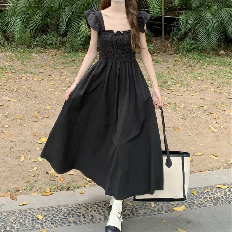 胸元 シャーリング ワンピース 白ワンピース 黒 マキシワンピ 全2色 肩フリル ノースリーブ ロング丈 ロングワンピ ウエストゴム Aラインワンピ 無地 おしゃれ きれいめ キャミワンピ フェミニン 胸元 シャーリング ワンピース 白ワンピース 黒 マキシワンピ 全2色 肩フリル ノースリーブ ロング丈 ロングワンピ ウエストゴム Aラインワンピ 無地 おしゃれ きれいめ キャミワンピ フェミニン