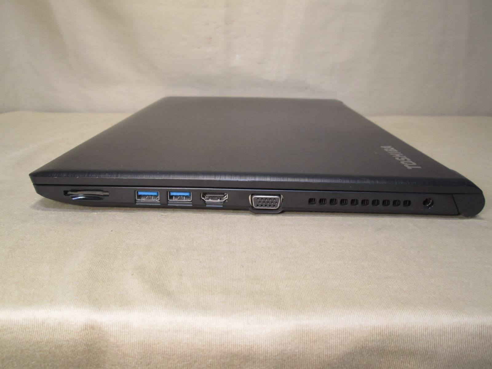 dynabook AZ35/CB【Core i3 7100U】電源投入可 [91700]