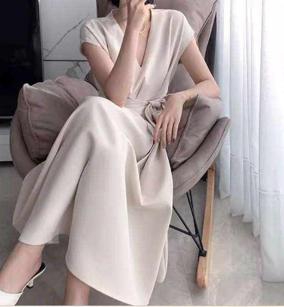 レディース ワンピース プルオーバー ミモレ ロング 半袖 フレンチスリーブ Vネック Aライン フェミニン シフォン ウエストマーク ウエストリボン ポケット ハイウエスト かわいい 大人可愛い レディース ワンピース プルオーバー ミモレ ロング 半袖 フレンチスリーブ Vネック Aライン フェミニン シフォン ウエストマーク ウエストリボン ポケット ハイウエスト かわいい 大人可愛い