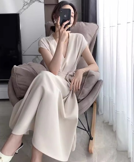 レディース ワンピース プルオーバー ミモレ ロング 半袖 フレンチスリーブ Vネック Aライン フェミニン シフォン ウエストマーク ウエストリボン ポケット ハイウエスト かわいい 大人可愛い レディース ワンピース プルオーバー ミモレ ロング 半袖 フレンチスリーブ Vネック Aライン フェミニン シフォン ウエストマーク ウエストリボン ポケット ハイウエスト かわいい 大人可愛い