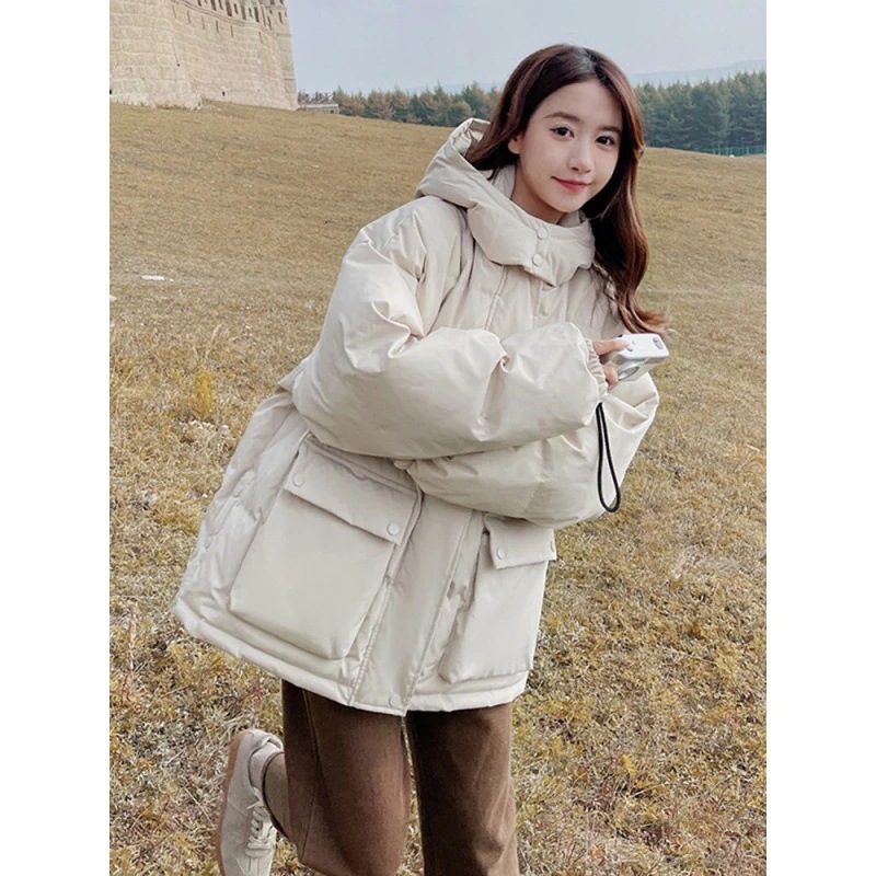 冬の連帽大ポケット綿入れ女性2024年網紅新型韓国系ファッションデザイン感ダウン綿入れ短丈コート