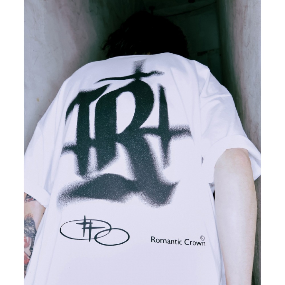 ロマンティッククラウンシャイニングボールドロゴ Tシャツ_ホワイト mdprevattcaulkingandwaterproofing.com
