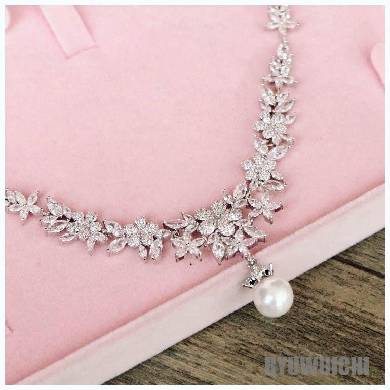 ネックレス アクセサリー ジュエリー アクセ 小物 ネックレス ピアス イヤリング ビジュー フラワー パール シルバー可愛い ミセス モダン[acx79]