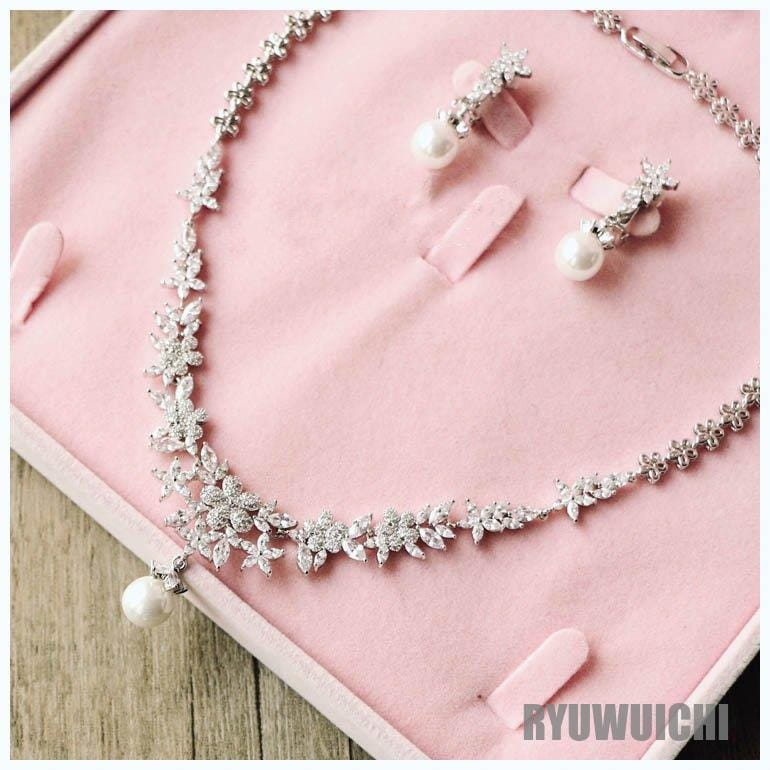 ネックレス アクセサリー ジュエリー アクセ 小物 ネックレス ピアス イヤリング ビジュー フラワー パール シルバー可愛い ミセス モダン[acx79]