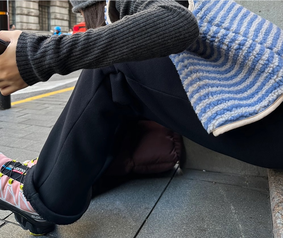 レディース パンツ ボトムス スウェットパンツ ロング フレア ポケット ハイウエスト ウエストゴム 伸縮性 フリース シンプル カジュアル おしゃれ こなれ感 ラフ 無地 秋 冬 お出かけ レディース パンツ ボトムス スウェットパンツ ロング フレア ポケット ハイウエスト ウエストゴム 伸縮性 フリース シンプル カジュアル おしゃれ こなれ感 ラフ 無地 秋 冬 お出かけ