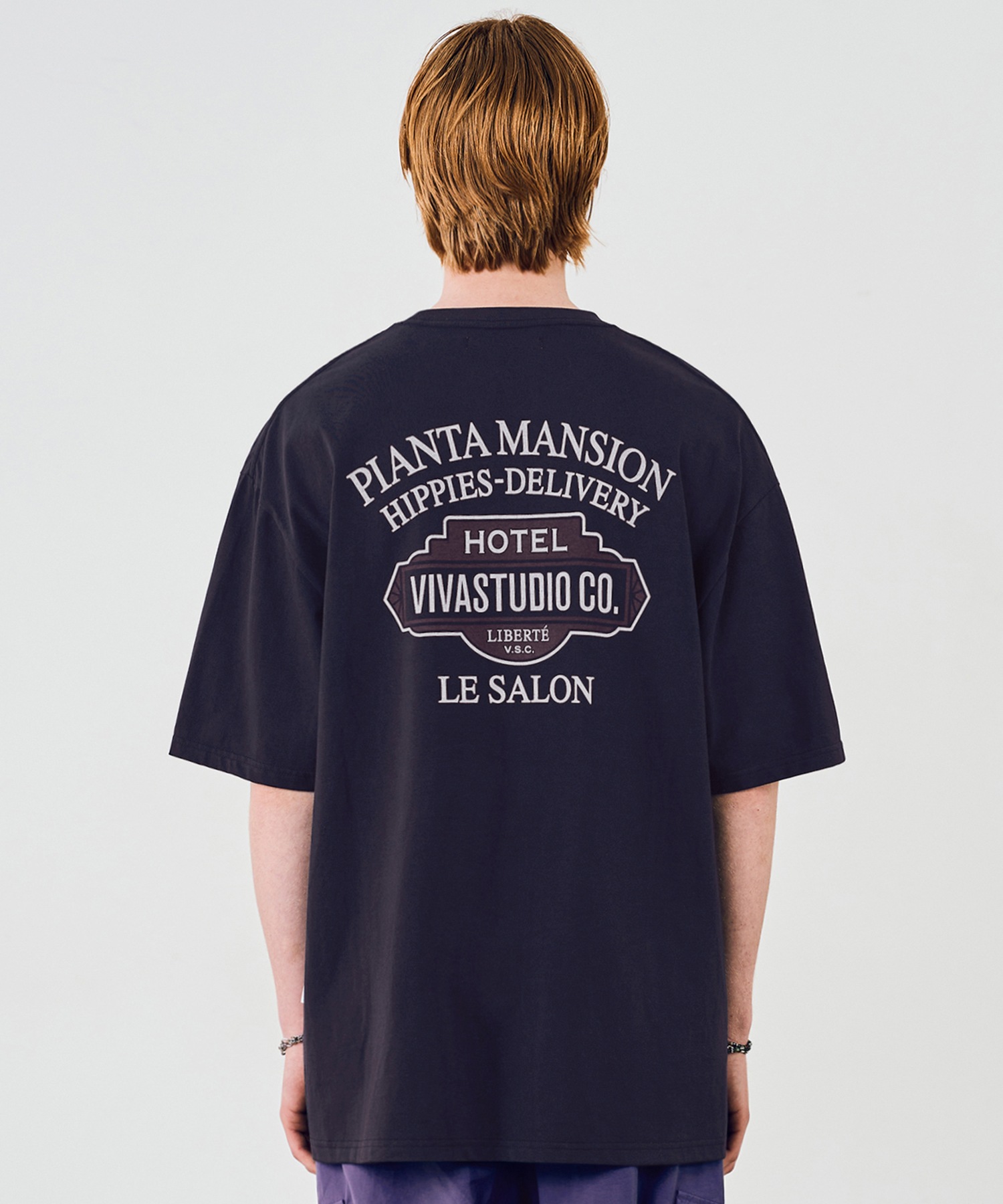 HIPPIES TEE 3色 新商品 韓国人気 男女共用 韓国ファッション 夏のファッション 学生ファッション カップル デイリールック ヴィンテージ ストリートファッション