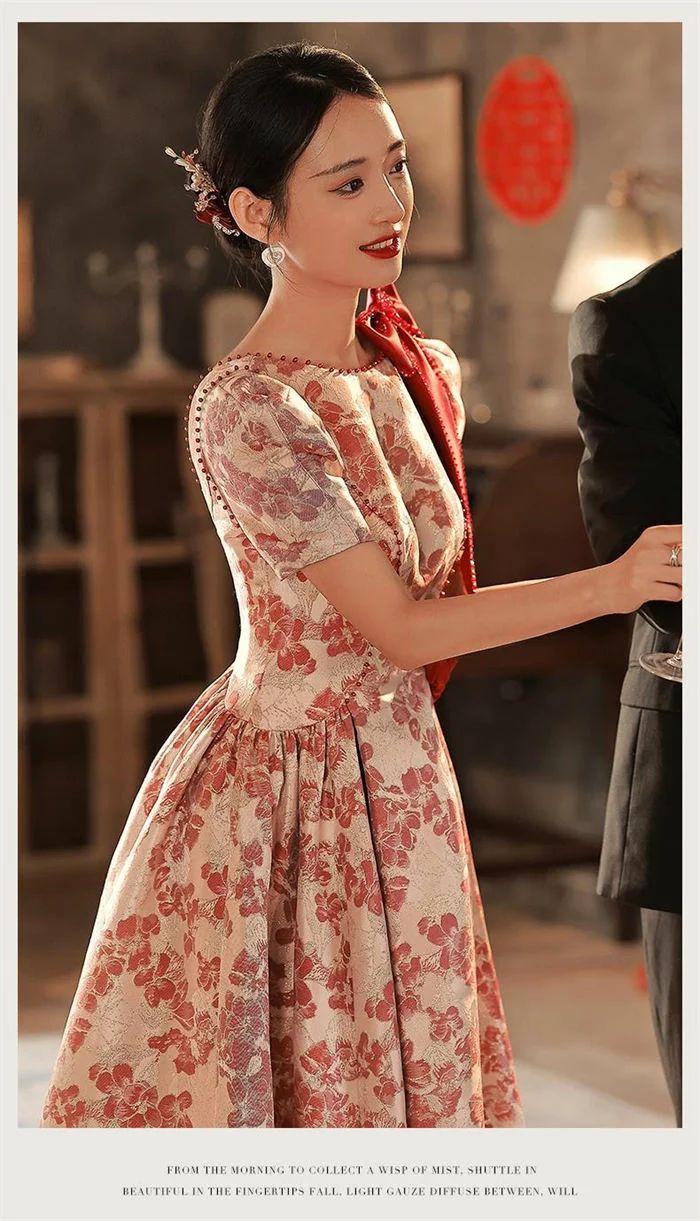 パーティードレス 高級感 ウェディングドレス 結婚式 二次会ドレス フォーマル 花嫁ドレス ブライダル おしゃれ 花柄 お花飾り きれいめ カラードレス 赤 ピアノ演奏会 発表会 パーティードレス ロ