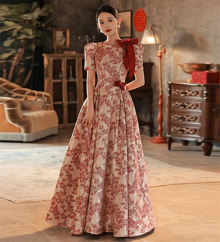 パーティードレス 高級感 ウェディングドレス 結婚式 二次会ドレス フォーマル 花嫁ドレス ブライダル おしゃれ 花柄 お花飾り きれいめ カラードレス 赤 ピアノ演奏会 発表会 パーティードレス ロ