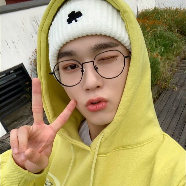 NCT ジェノ　まとめ売り FuXgbAbacAI3XPr.jpg