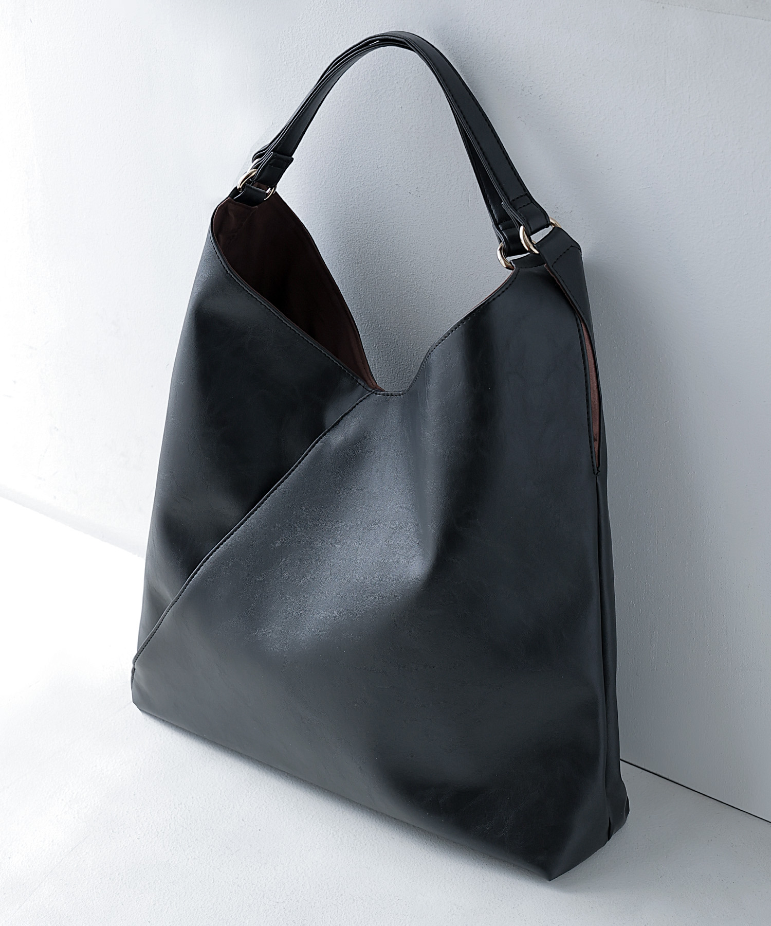 トライアングルフェイクレザートートバッグ レディース 鞄 バッグ フェイクレザー ワンハンドル トートバッグ ハンドバッグ ワンショルダーバッグ レザー 手提げ 肩掛け A4サイズ対応 三角 合皮 トライアングルフェイクレザートートバッグ レディース 鞄 バッグ フェイクレザー ワンハンドル トートバッグ ハンドバッグ ワンショルダーバッグ レザー 手提げ 肩掛け A4サイズ対応 三角 合皮