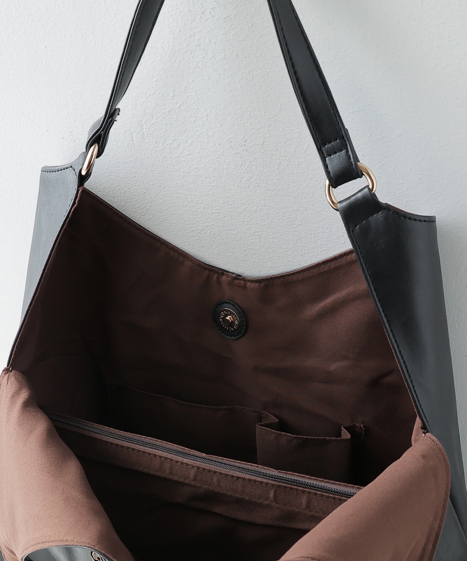 トライアングルフェイクレザートートバッグ レディース 鞄 バッグ フェイクレザー ワンハンドル トートバッグ ハンドバッグ ワンショルダーバッグ レザー 手提げ 肩掛け A4サイズ対応 三角 合皮 トライアングルフェイクレザートートバッグ レディース 鞄 バッグ フェイクレザー ワンハンドル トートバッグ ハンドバッグ ワンショルダーバッグ レザー 手提げ 肩掛け A4サイズ対応 三角 合皮