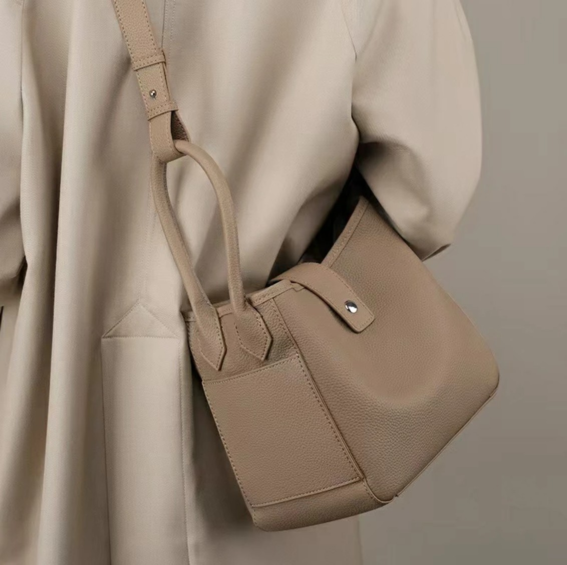 2024新作!3WAY トートバッグ レディース 本革 ファッション 大容量 通勤バッグ 柔らかい おしゃれ きれいめ 肩掛け レザー ビジネス 大きめ 手提げ ハンドバッグ 2024新作!3WAY トートバッグ レディース 本革 ファッション 大容量 通勤バッグ 柔らかい おしゃれ きれいめ 肩掛け レザー ビジネス 大きめ 手提げ ハンドバッグ